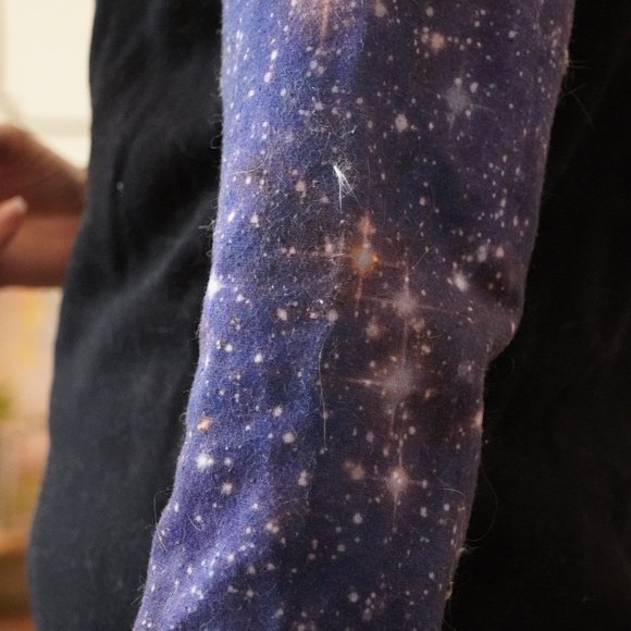 Galaxy Contrast Print Sleeve Sweatshirt 2010s - Picture 2 of 3